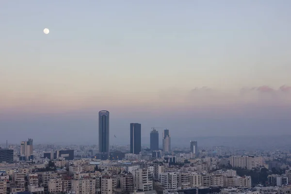 El nuevo centro de la zona de Amman abdali - Jordania ciudad de Amman - Vista de los edificios modernos en Amman — Foto de Stock