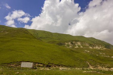 Rus bölgesi, Çeçen Cumhuriyeti, Kafkas Dağları