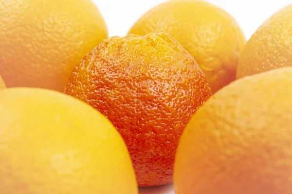 Rote Orangenscheiben Gelbe Orangen Nahaufnahme — Stockfoto