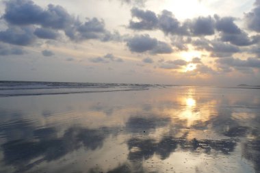 Güzel doğal lezzetli muhteşem Asya günbatımı gündoğumu