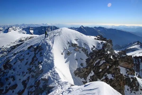 Alpiniste Dans Les Alpes — Photo