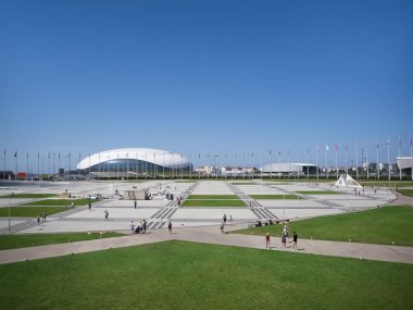 Soçi / Rusya - Ağustos 2019: Olympic Park 'taki büyük alana bakın