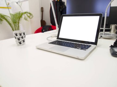 Office iş yerinde. Yukarı alay.