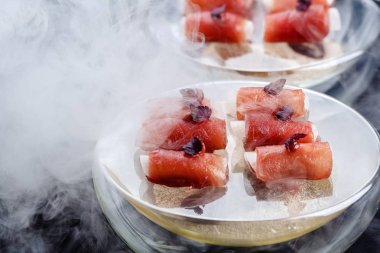 füme somon rolls sebze ile