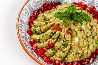 Raheb salata Nar ile görev yaptı..