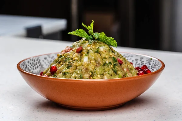 Raheb salata Nar ile görev yaptı..