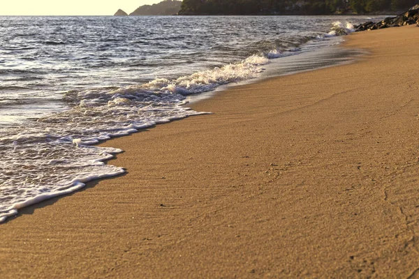 Μαλακό Κύμα Από Θάλασσα Έρχονται Υγρή Άμμο Φόντο Παραλία Χώρο — Φωτογραφία Αρχείου