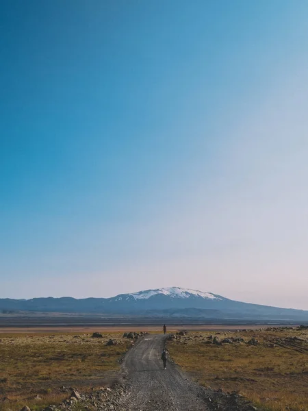 İzlanda Kuzey ülke güzellik volkan çöl dağlar dağlar Gayzer su şelale su atları peyzaj göl günbatımı ile seyahat — Stok fotoğraf
