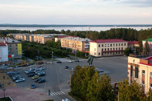Vista desde el hotel Snezhinka sobre Snezhinsk —  Fotos de Stock