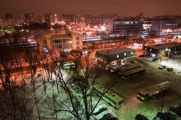 View of the railway and bus station, shopping center in Reutov — Stock Photo, Image