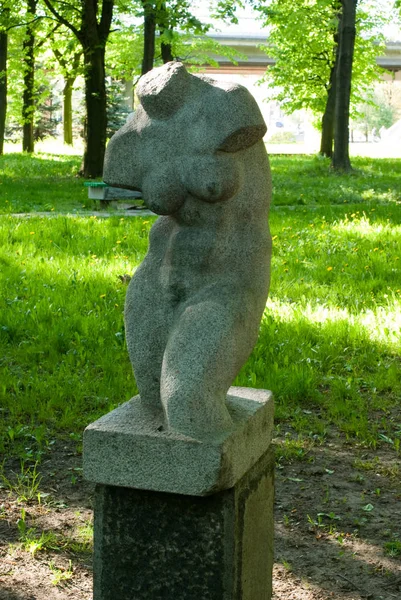 Scultura Torso Femminile Nel Parco Delle Sculture Sull Isola Kant — Foto Stock