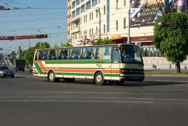 Şehirlerarası otobüs Setra S215h Lenin Caddesi yakınındaki otel 