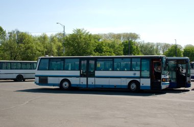 Banliyö otobüs Setra S215ul otobüs istasyonu, Kaliningrad, Rusya Federasyonu, 11 Mayıs 2008