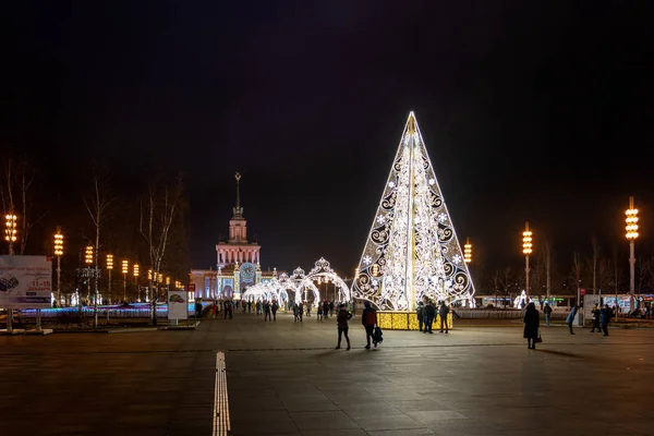 Novoroční Vánoční Světelné Sochy Hlavní Třídě Vdnkh Moskva Ruská Federace — Stock fotografie