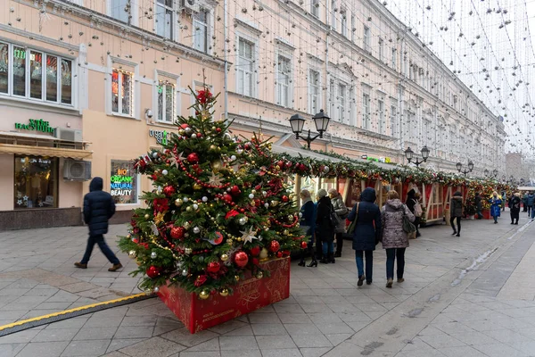 Ulica Rozhdestvenka Ozdobiona Boże Narodzenie Nowy Rok Moskwa Federacja Rosyjska — Zdjęcie stockowe