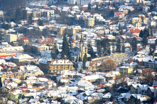 Widok Miasto Zima Sąsiedniej Góry Brasov Rumunia — Zdjęcie stockowe