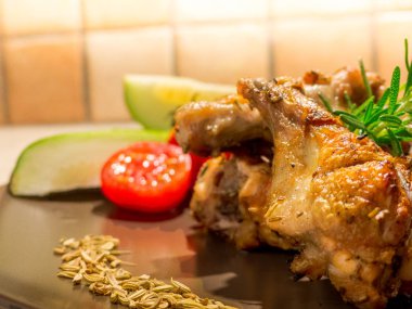 Kavrulmuş tavuk palet