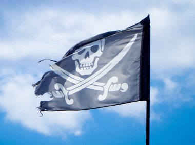 yırtık jolly roger