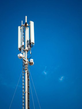 bir dijital telefon anteni