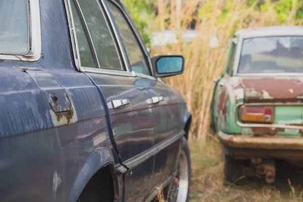 Stary Samochód Czekając Przerwę Tajlandii — Zdjęcie stockowe