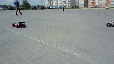 Spor araba radyo kumanda üzerindeki