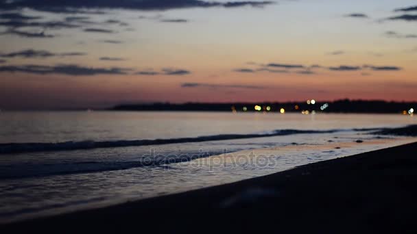 Zonsondergang aan het strand — Stockvideo