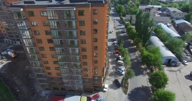 Kentsel Caddesi üzerinde modern kent evleri