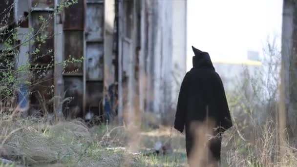 Fantasma nell'edificio distrutto — Video Stock