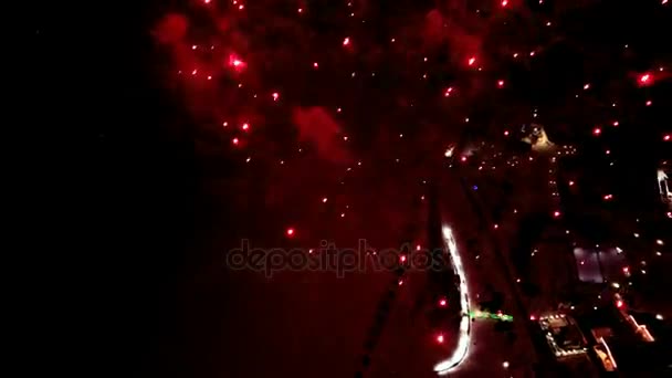 Fogos Artifício Fogos Artifício Coloridos Luzes Estrias Céu Noturno — Vídeo de Stock
