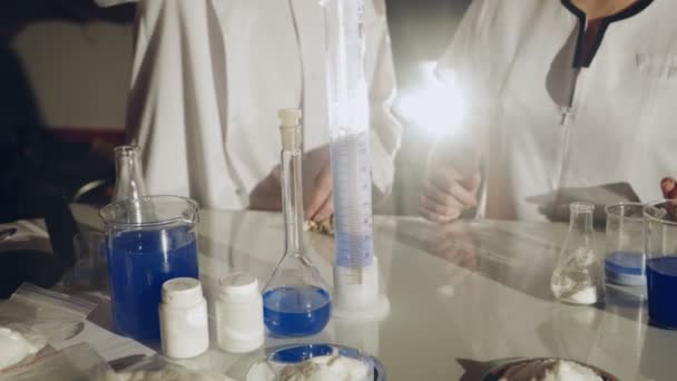 Scientist Working Chemical Reaction Chemistry Lab Chemical Reaction Glass Flask — Stock Video