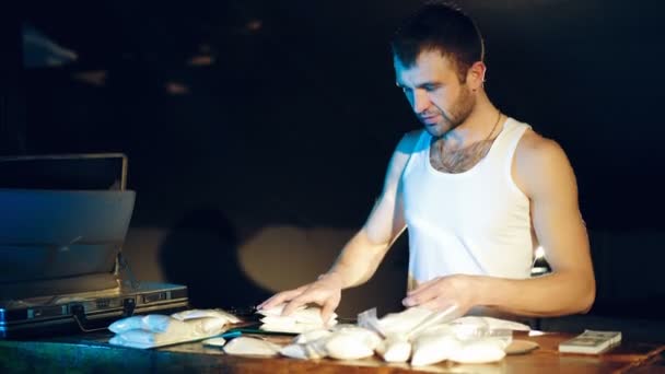 「薬物売人」の画像検索結果