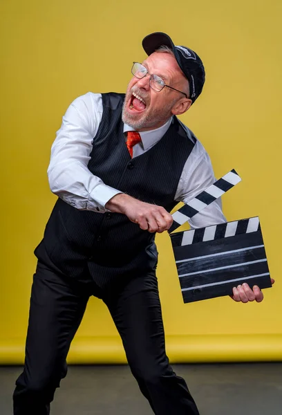 Homem Bonito Sénior Dar Palmas Cinema Homem Fato Sem Casaco — Fotografia de Stock