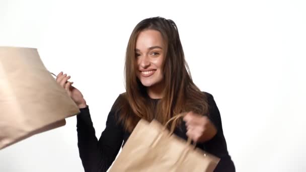 Emociones Humanas Positivas Mujer Bastante Joven Con Bolsas Compras Después — Vídeos de Stock