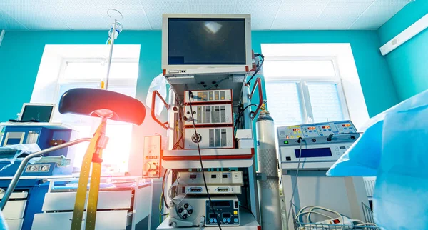 Sala Operações Com Equipamentos Trabalho Luzes Computadores Prontos Para Cirurgiões — Fotografia de Stock