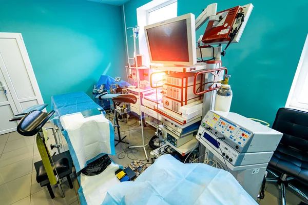 Moderna Sala Operações Médica Com Equipamento Eletrônico Instrumentos Médicos Medicina — Fotografia de Stock