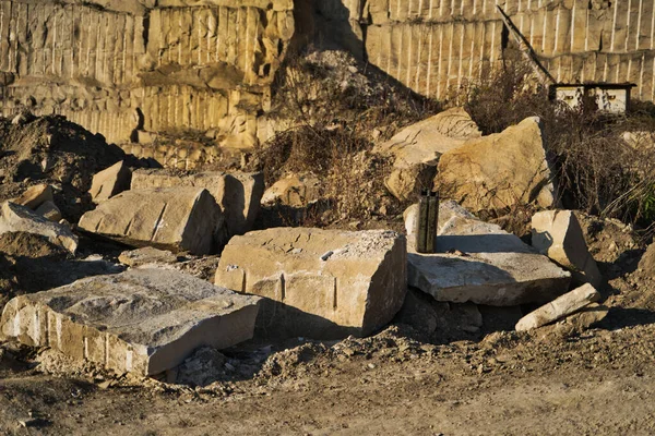 Many Large Rocks Quarry Construction Material Production — Stock Photo, Image