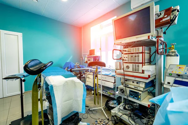 Künstliche Lungenbeatmung Auf Der Intensivstation Krankenschwester Mit Medizinischen Geräten Beatmung — Stockfoto