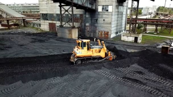 Crawler Bulldozer Sorteert Kolen Industrie Luchtzicht — Stockvideo