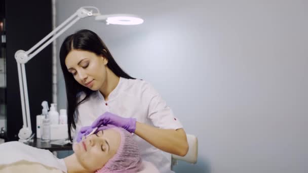 Iniezioni Facciali Ringiovanenti Cosmetologia Moderna — Video Stock