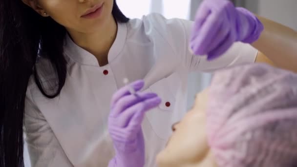 Inyecciones Faciales Rejuvenecedoras Cosmetología Moderna — Vídeo de stock