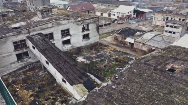 Let Nad Zničenou Továrnou Stará Průmyslová Budova Demolici Letecký Pohled — Stock video