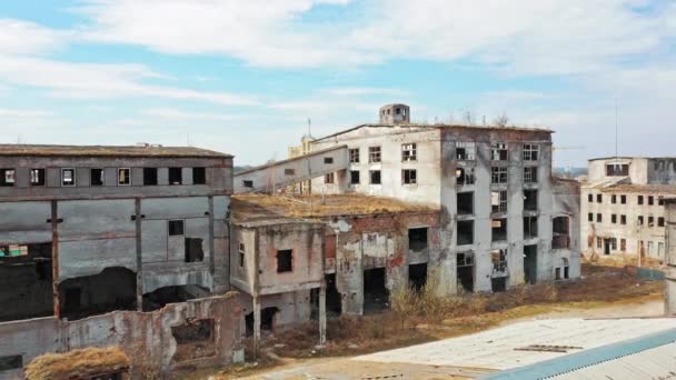 Edificio Industrial Abandonado Ruinas Una Vieja Fábrica Vista Aérea — Vídeo de stock