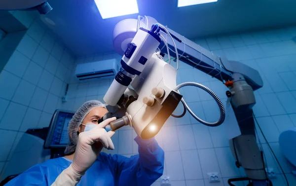 Mikroskop Okulistycznej Korekcji Oczu Laserowa Operacja Wzroku — Zdjęcie stockowe