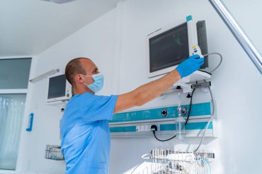 Hastanedeki hastanın yoğun bakımı için. Yoğun Bakım Birimi.