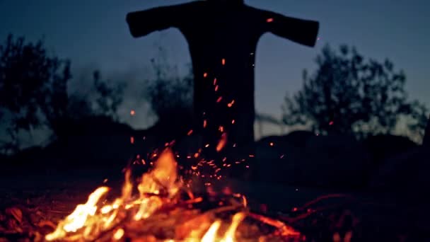 Ведьма Колдует Ужасный Ритуал — стоковое видео