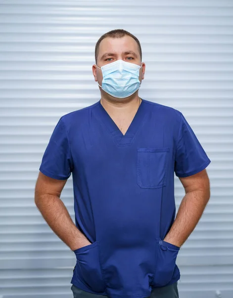 Egyenruhás Sebész Műtét Után Rendelőben — Stock Fotó