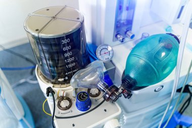 Ciğerlerin oksijenle havalandırılması. COVID-19 ve koronavirüs teşhisi. Zatürree teşhisi. Salgın.