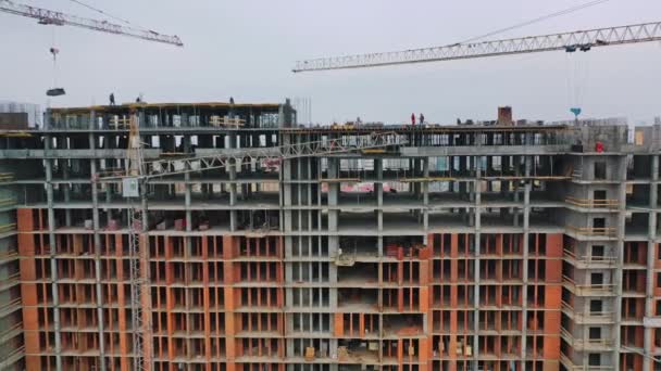 Construção Complexo Apartamentos Residenciais Edifício Vários Andares Construção Guindastes Estão — Vídeo de Stock