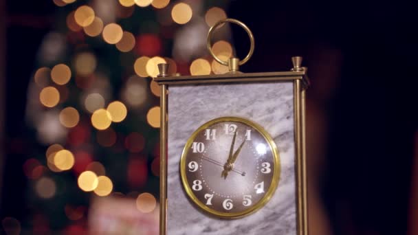 Golden Clock Showing One Hour Beautiful Old Clock Blurred Christmas — Stock Video