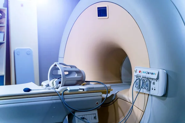 Orvosi Vagy Mri Vagy Pet Vizsgálat Állva Modern Kórházi Laboratóriumban — Stock Fotó